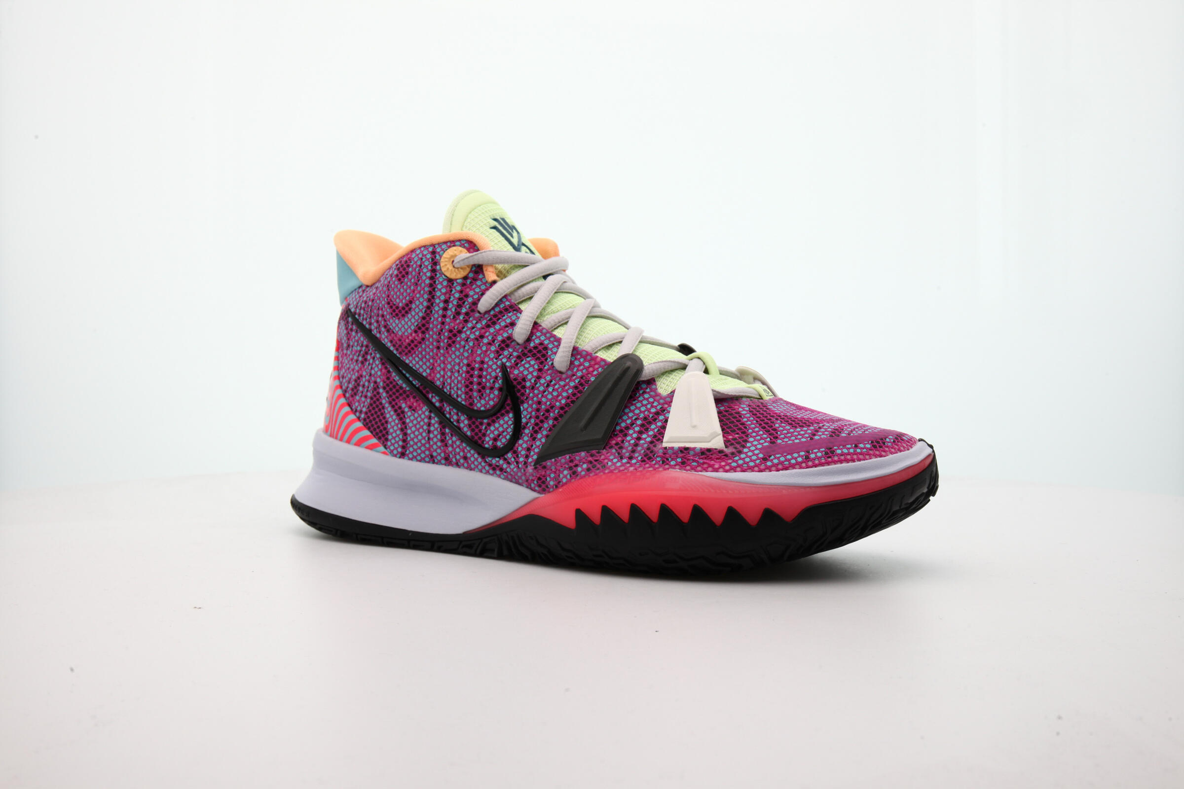 nike-kyrie-7-active-fuchsia-